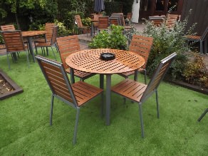 Endurance no maintenance outdoor round table