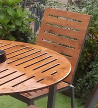 Endurance no maintenance round table slatted